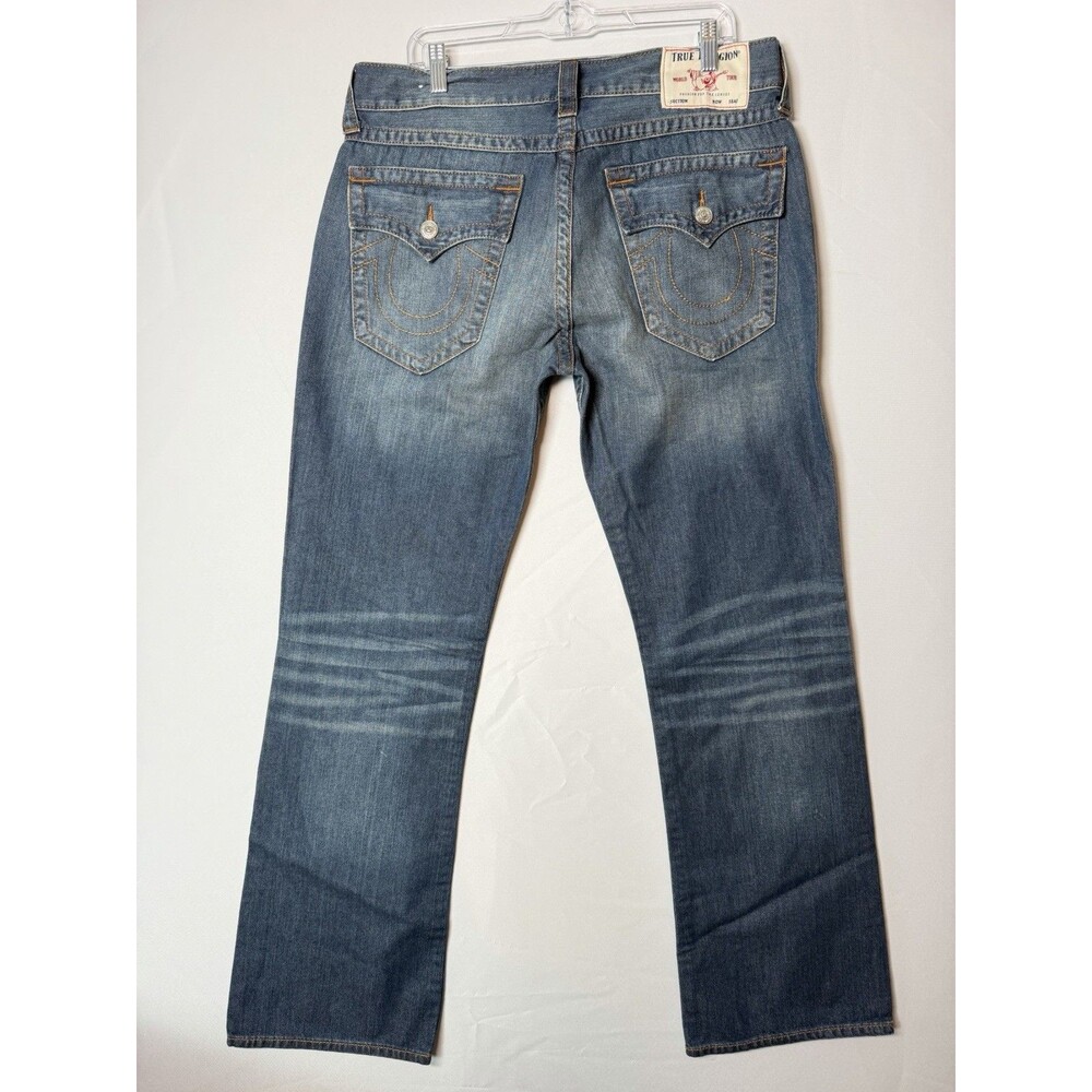 True Religion Billy Men’s 34 Relaxed Bootcut Jeans Blue Wash Flap Pocket Denim